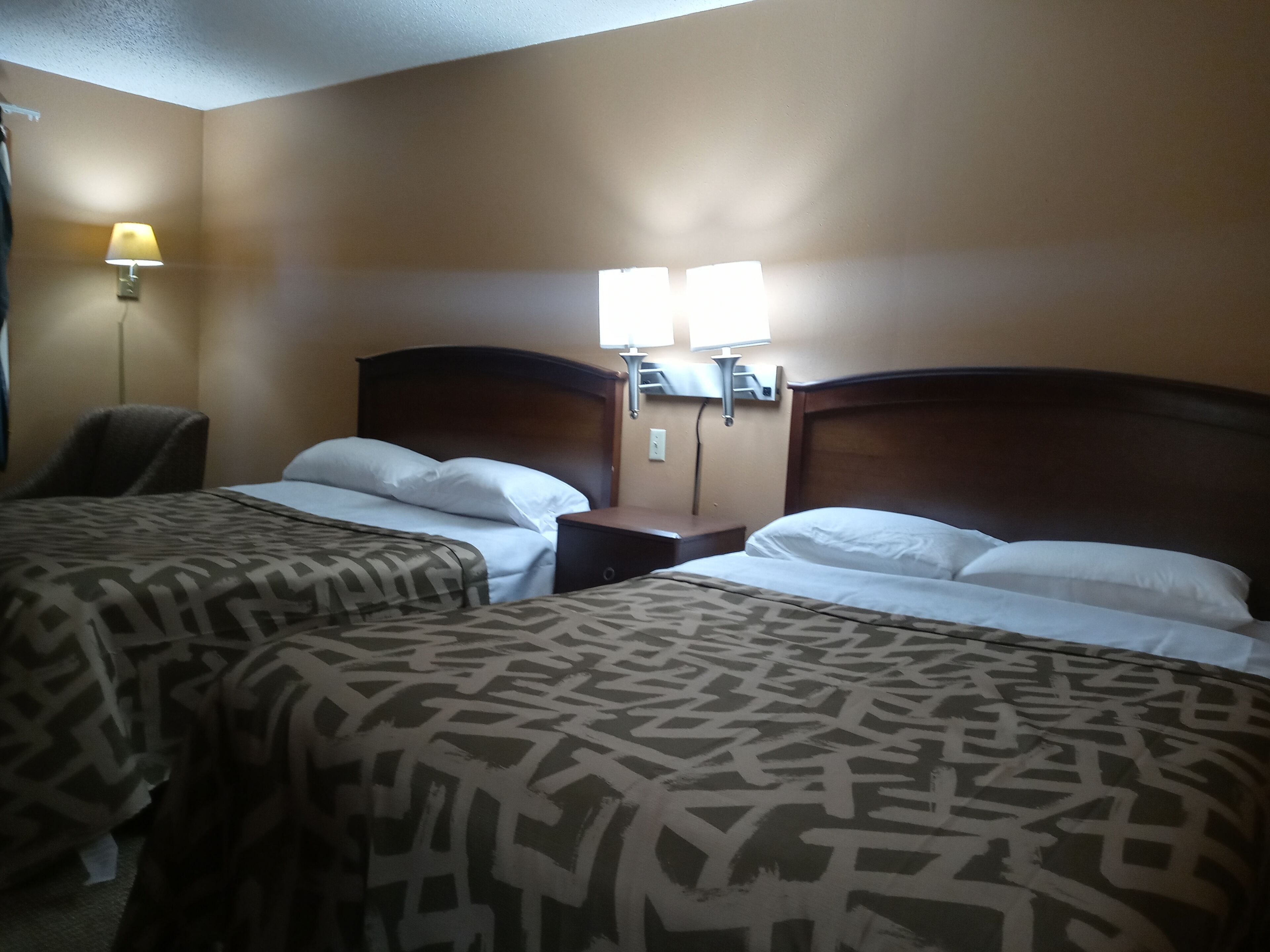 Chambre, 2 lits doubles