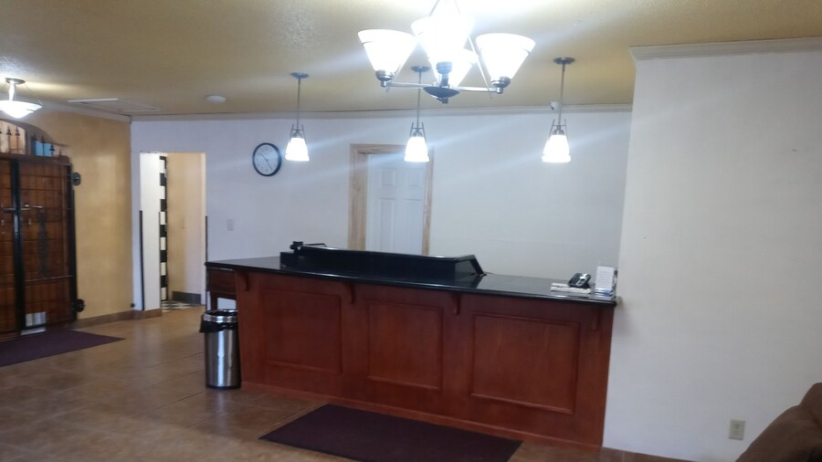 Roseau Motel