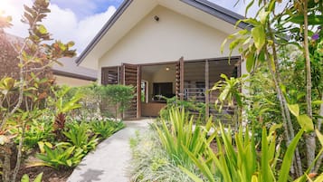 Standard Apartment, Private Pool, Garden View