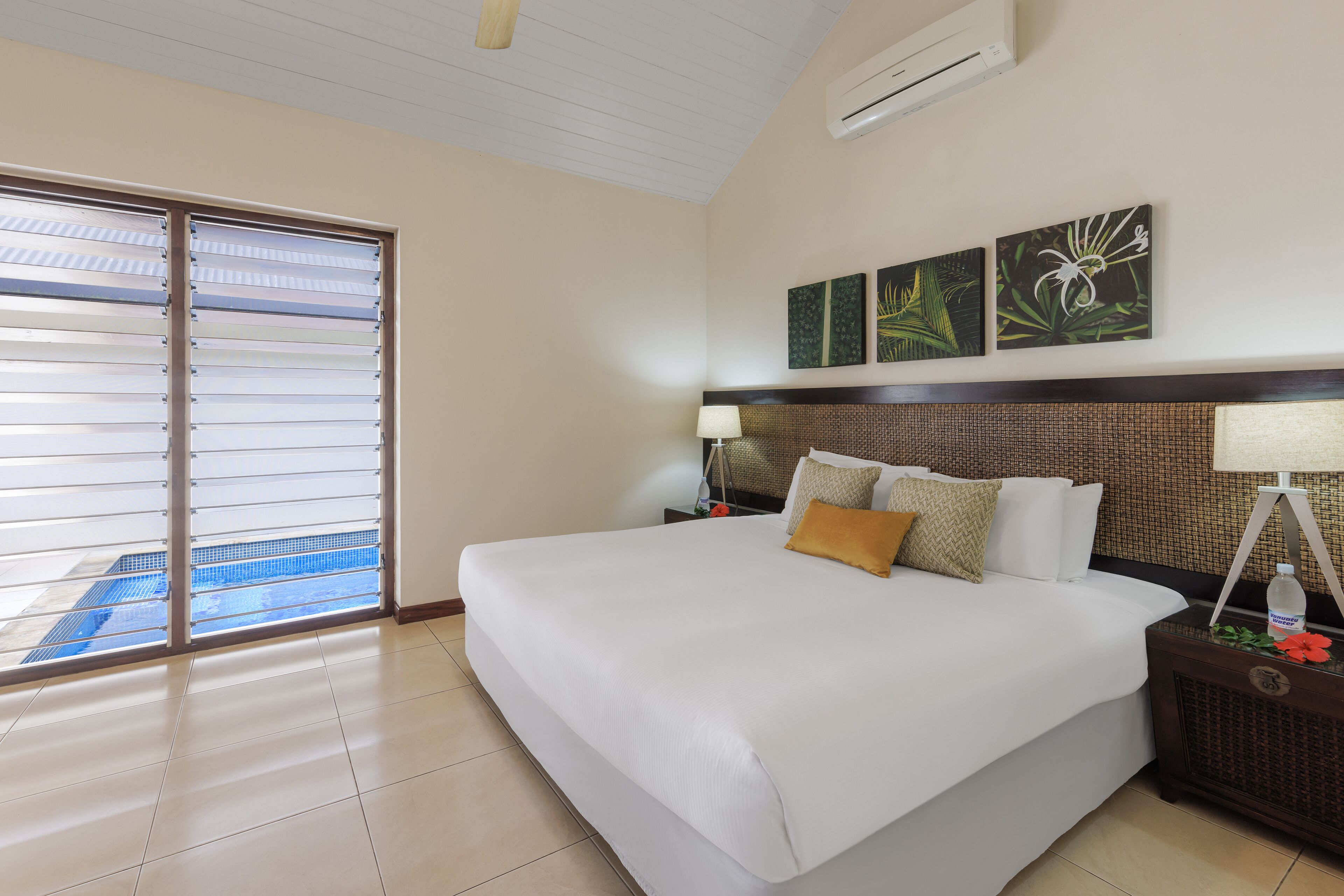 เครื่องนอนระดับพรีเมียม, ห้องเก็บเสียง, เตารีด/โต๊ะรีดผ้า, Wi-Fi ฟรี