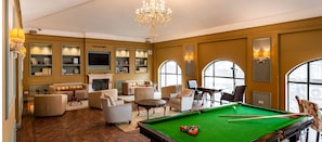Lobby-Lounge