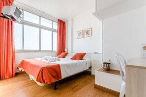 Doppel- oder Zweibettzimmer, Gemeinschaftsbad