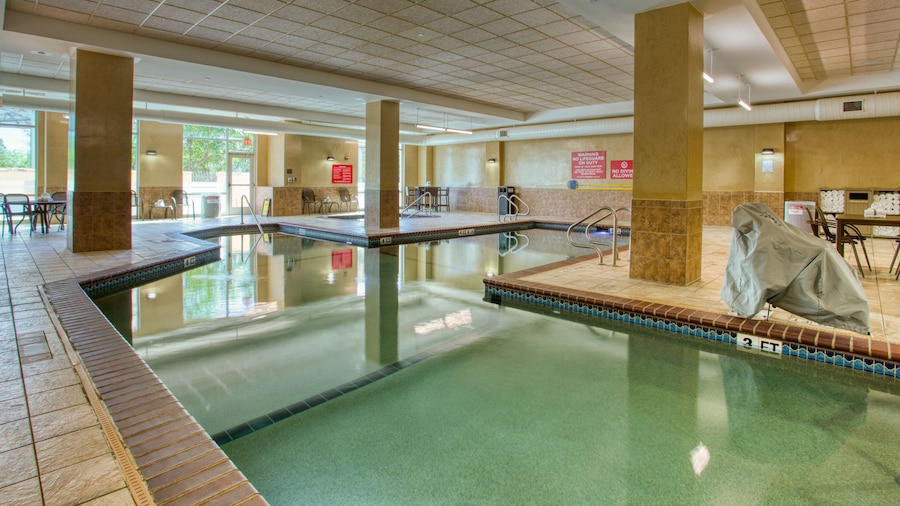 Drury Inn & Suites Near La Cantera Parkway