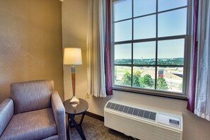 In-room safe, desk, blackout curtains, iron/ironing board - Drury Inn & Suites Near La Cantera Parkway (San Antonio)