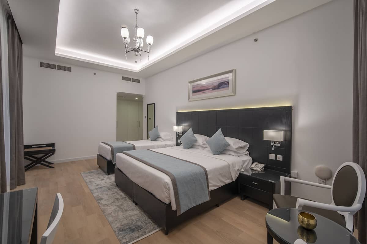 Premium appartement, 2 slaapkamers | 1 slaapkamer, een kluis op de kamer, individueel gemeubileerd