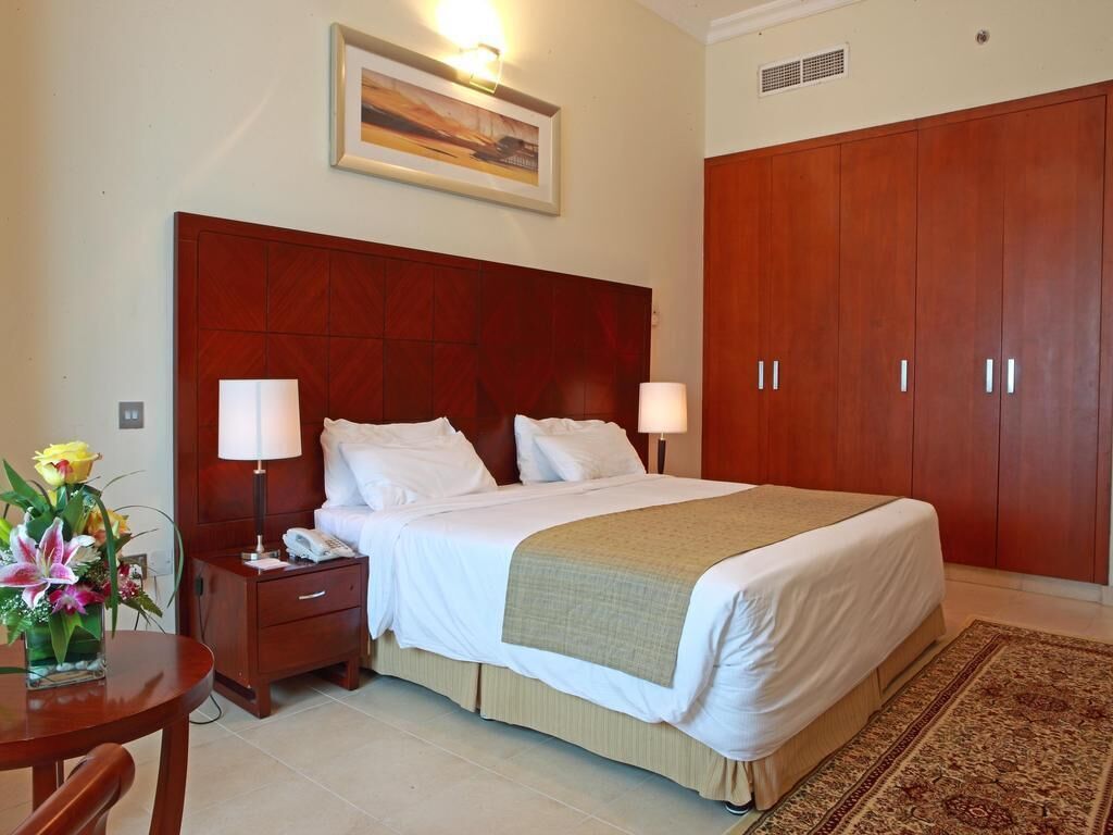 In-room safe, individually furnished, desk, laptop workspace