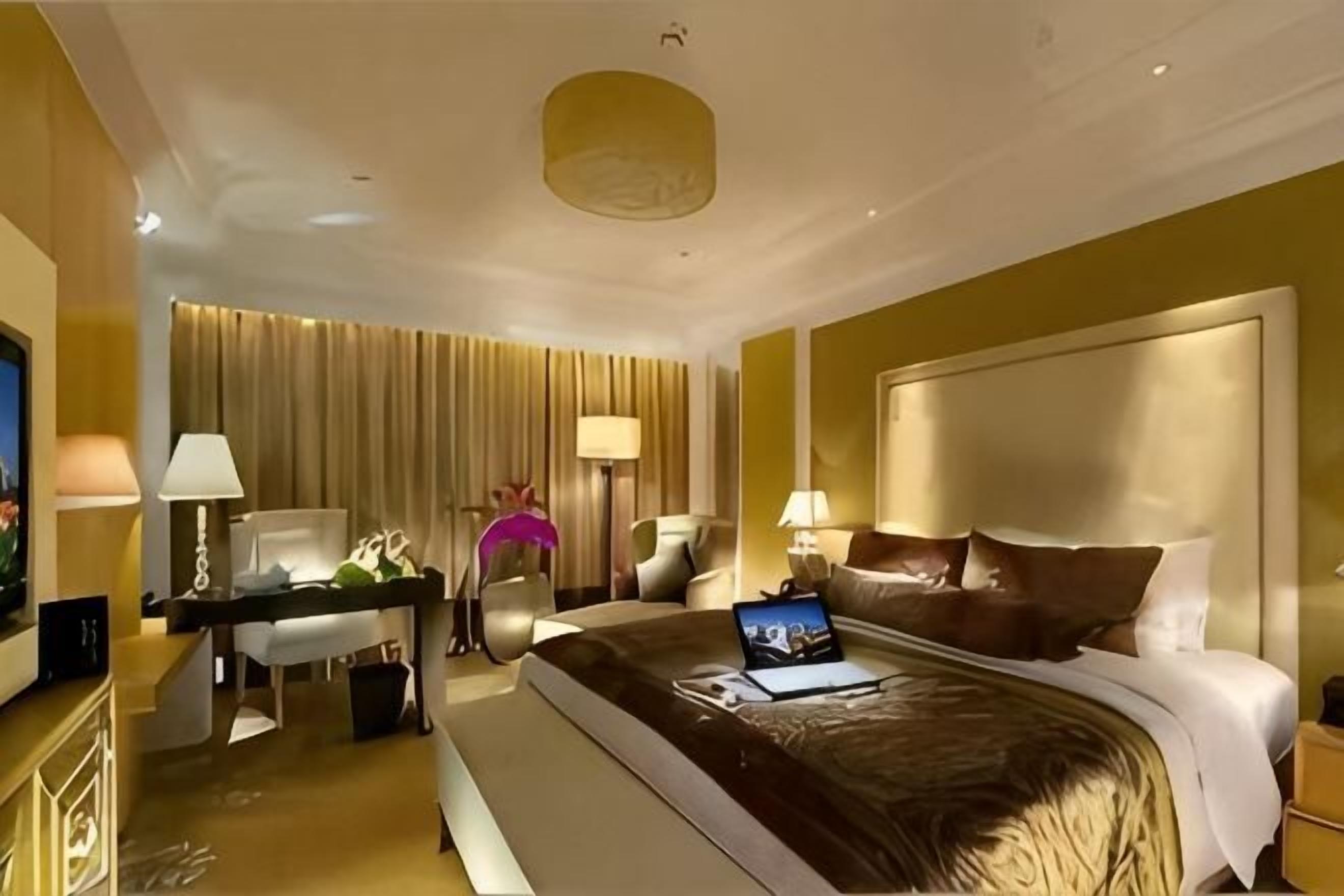 Hochwertige Bettwaren, Select-Comfort-Betten, Minibar, Zimmersafe