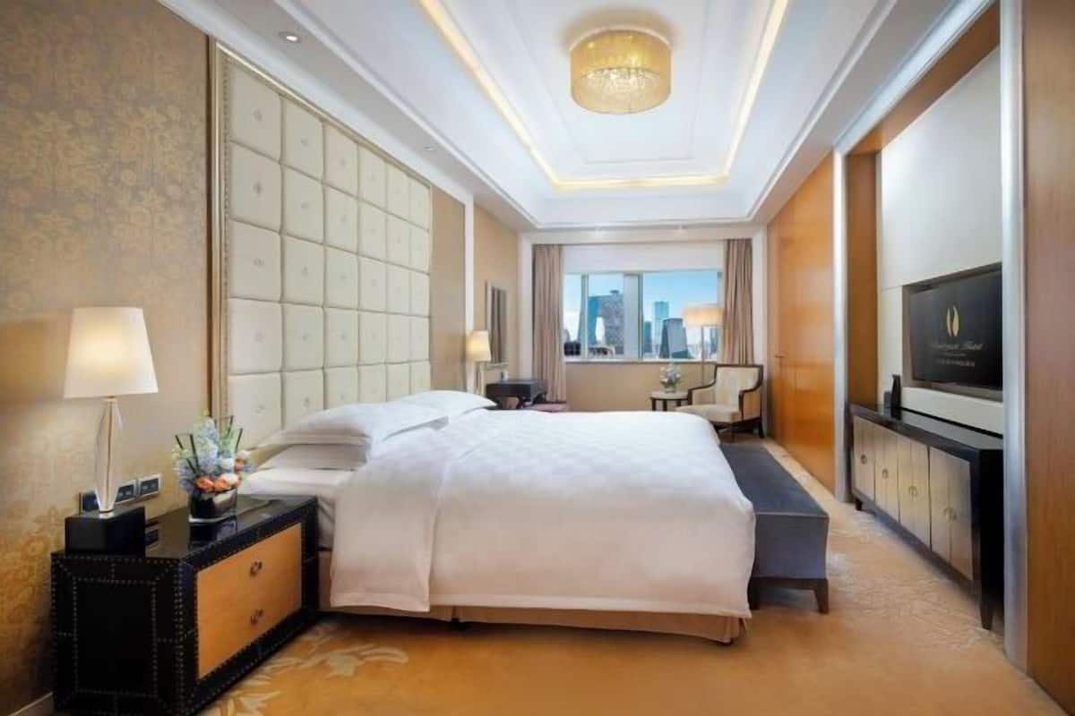 高档床上用品、Select Comfort 床、迷你吧、客房内保险箱