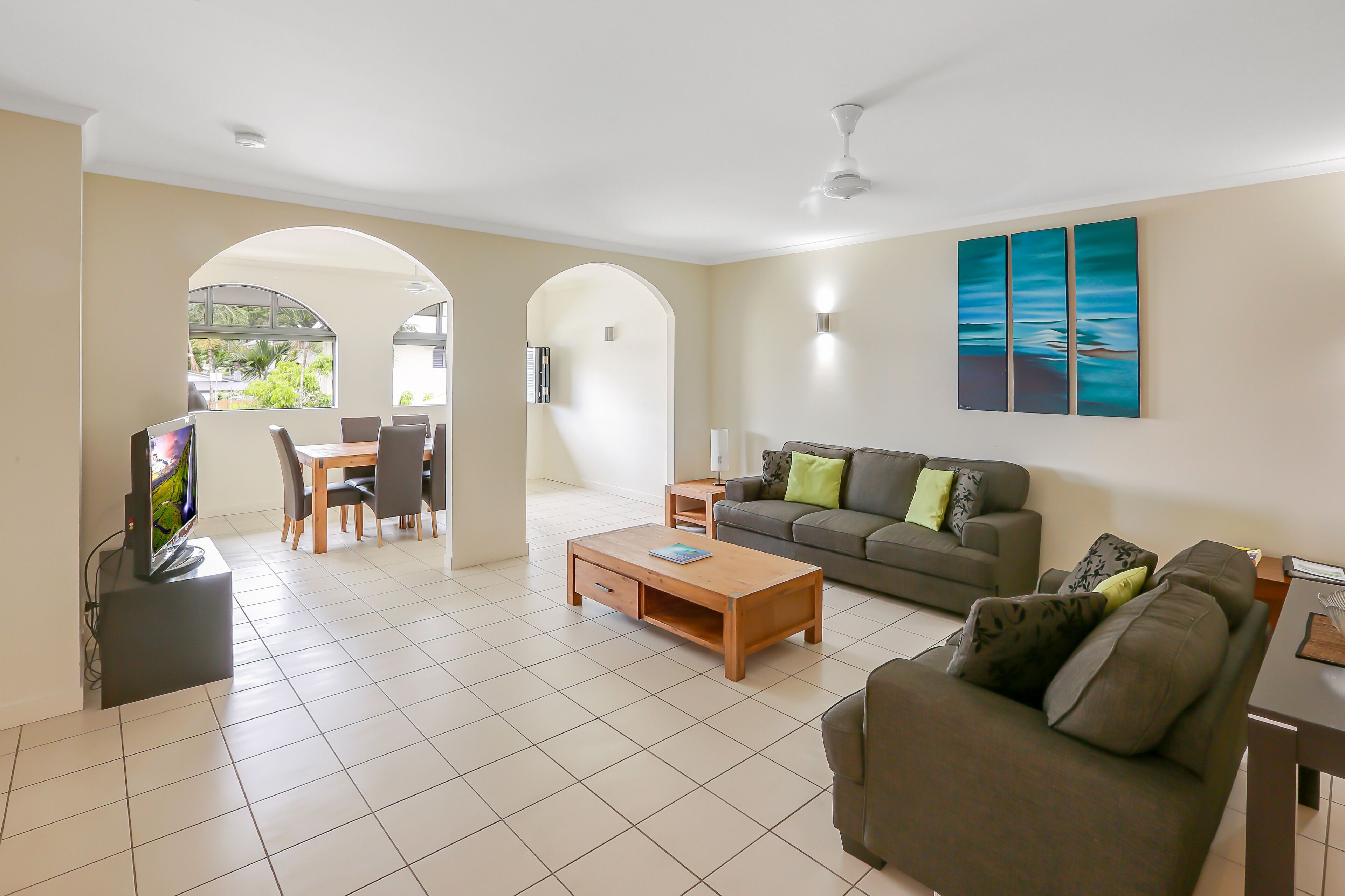 45-inch lcd tv with digital channels, tv