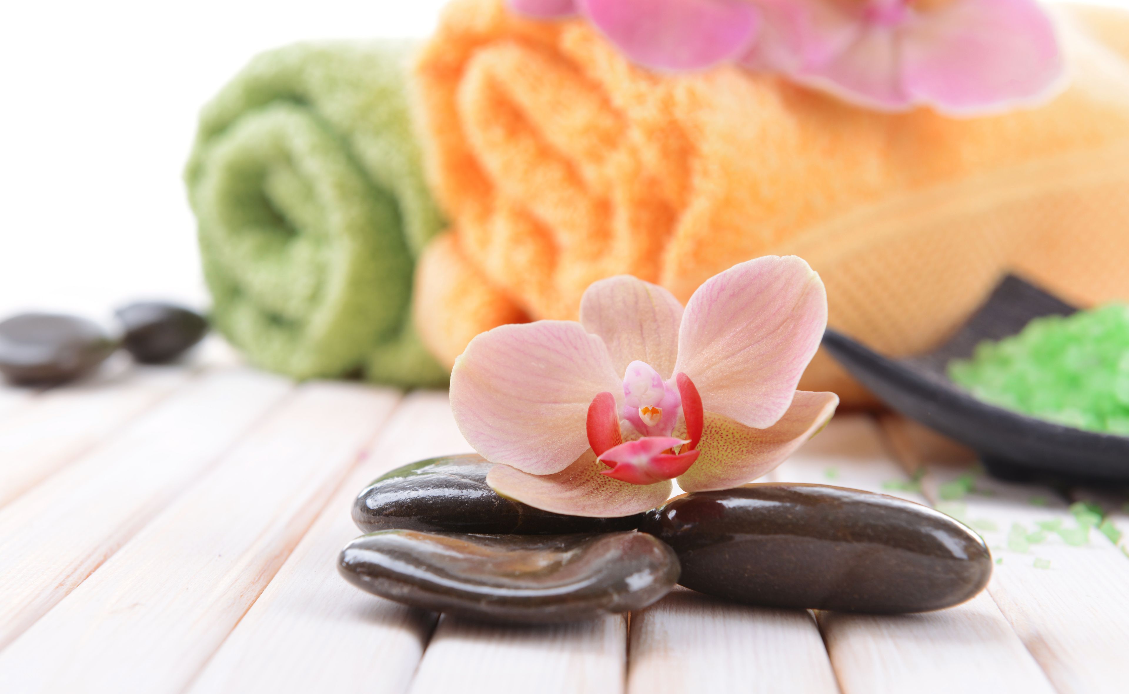 couples treatment room(s), body treatments, aromatherapy