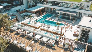 Indoor pool, outdoor pool