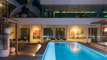 Front of property - evening/night