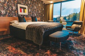 Ropa de cama de alta calidad y minibar 