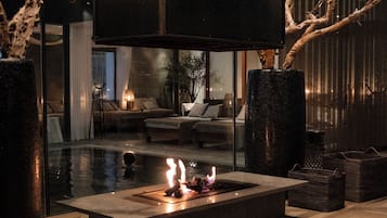 Sauna, hot tub, steam room, hot springs/mineral springs, body treatments