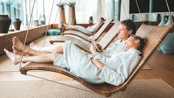 Sauna, boblebad, dampbad, varme kilder/mineralkilder, kropsbehandlinger