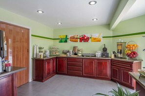Breakfast area