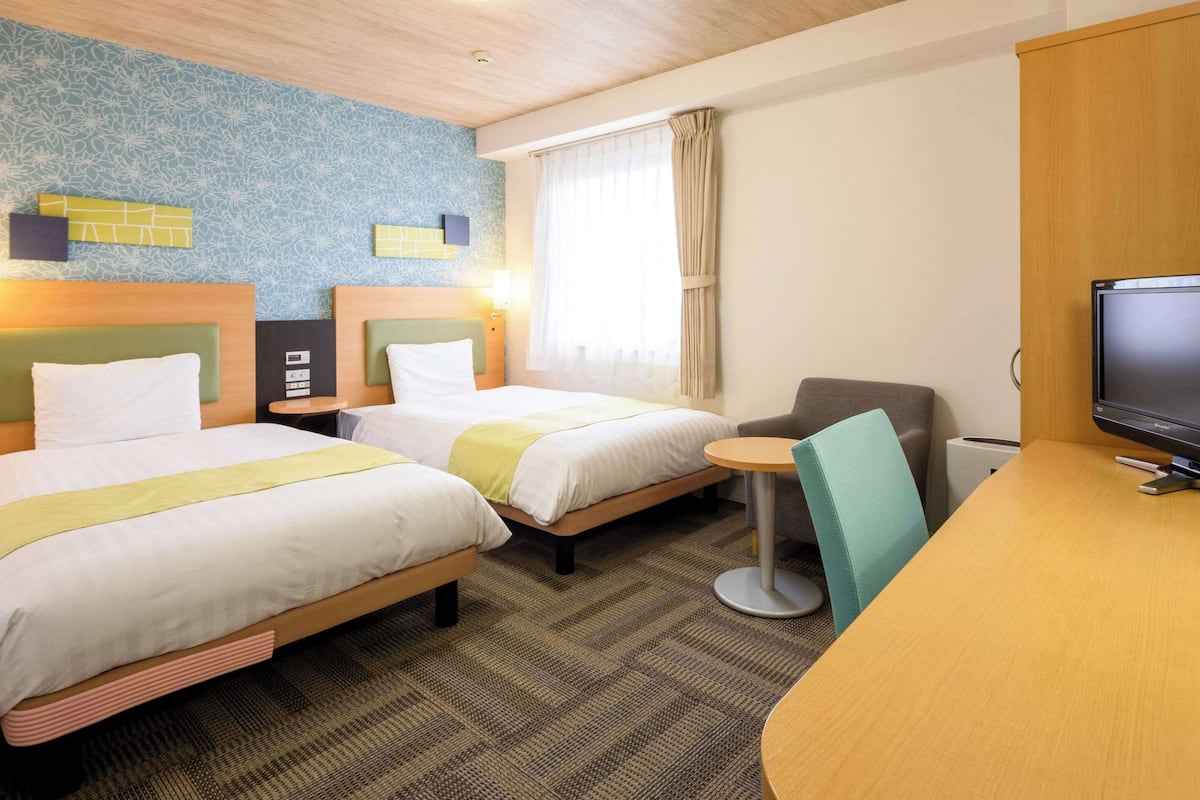Standaard Twin kamer, 2 eenpersoonsbedden, niet-roken | Een bureau, verduisterende gordijnen, gratis wifi, beddengoed