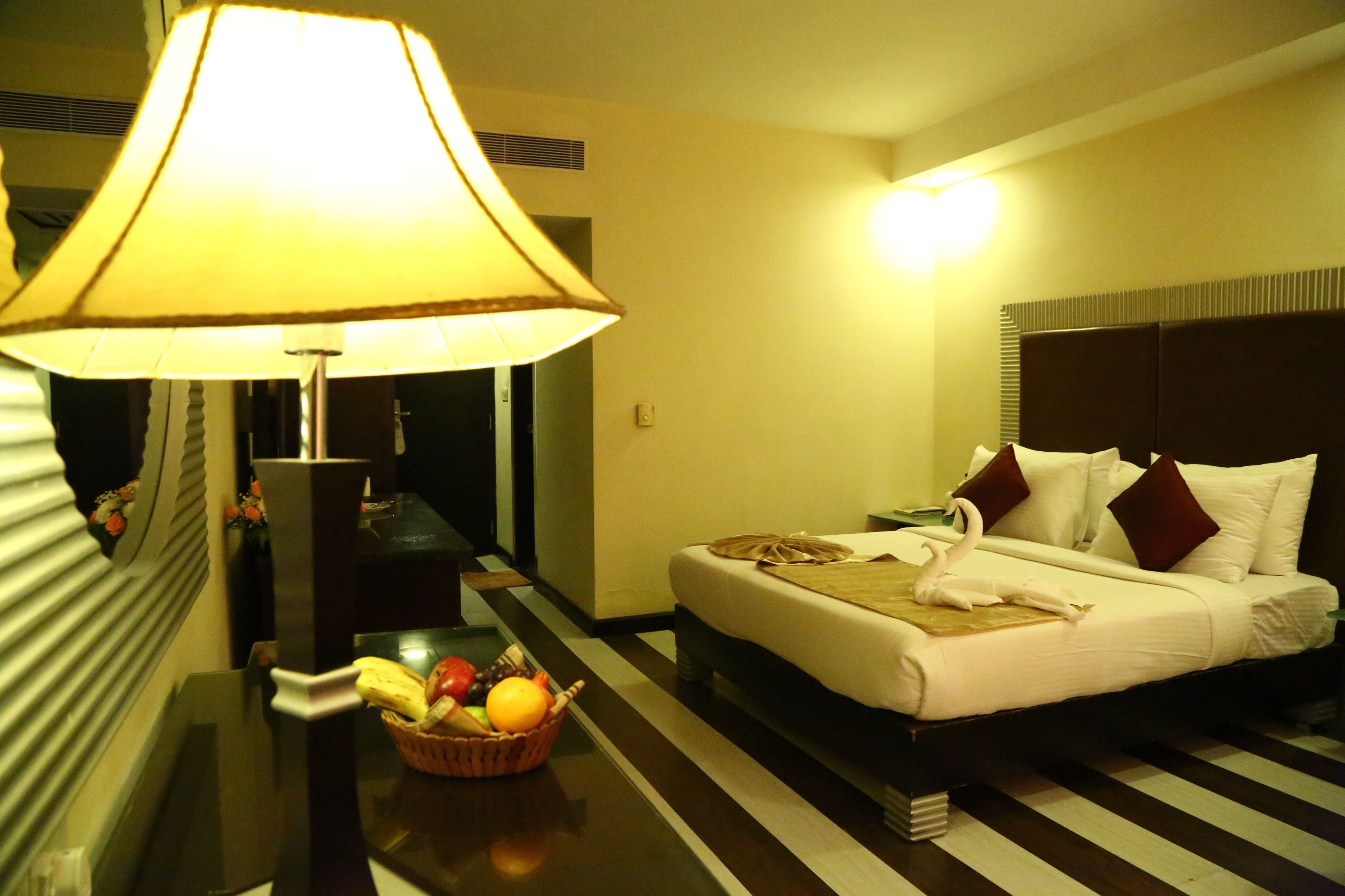 Superior Room | 1 bedroom, minibar, in-room safe, desk