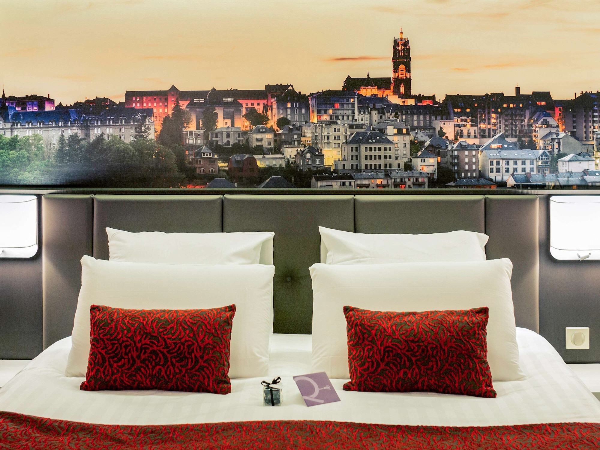 4 Star Hotels