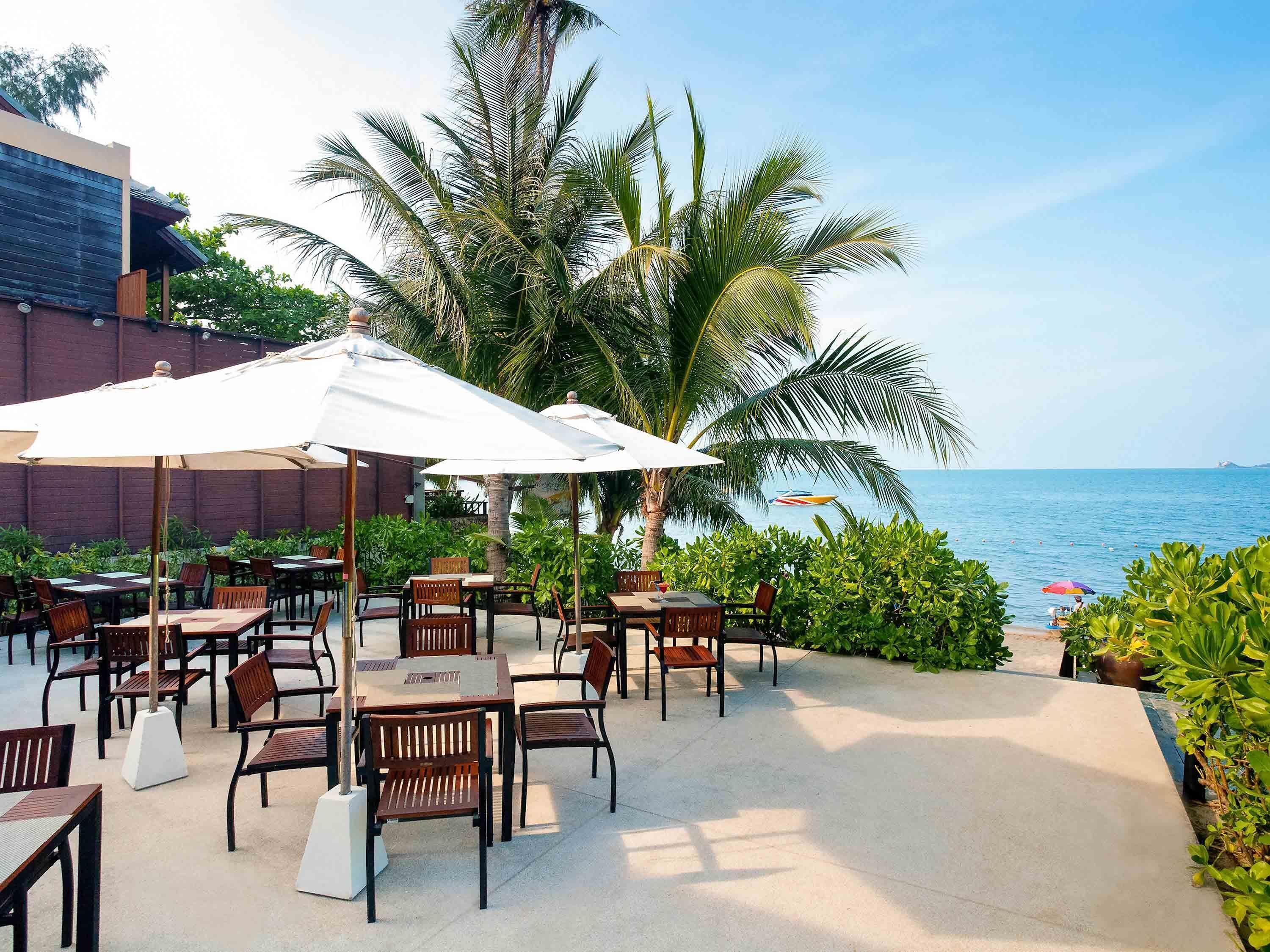 Daily buffet breakfast (THB 250 per person)
