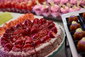 Breakfast buffet - Protur Playa Cala Millor Hotel - Adults Only (Sant Llorenc des Cardassar)