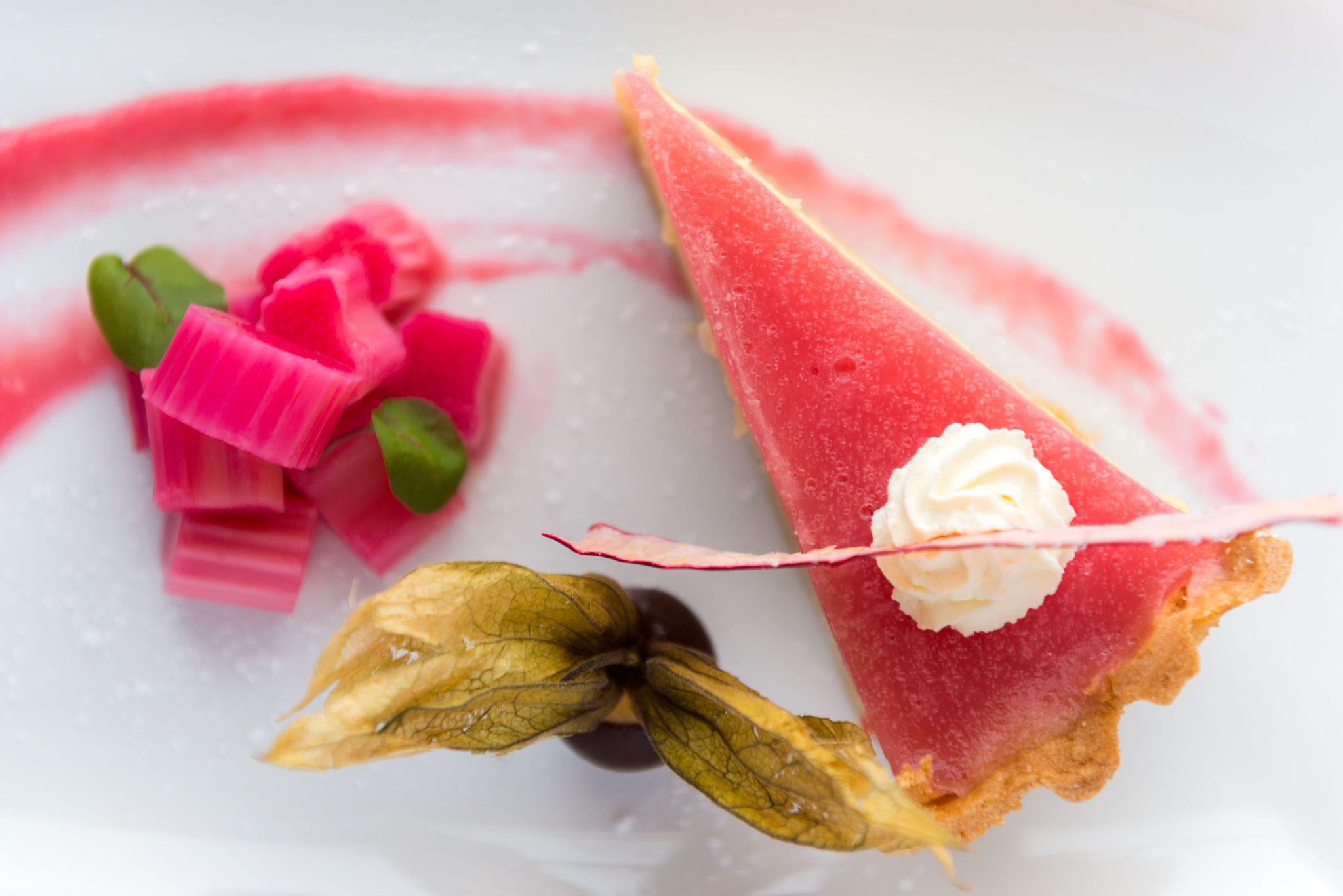 บริการอาหารเช้า อาหารกลางวัน และอาหารเย็น