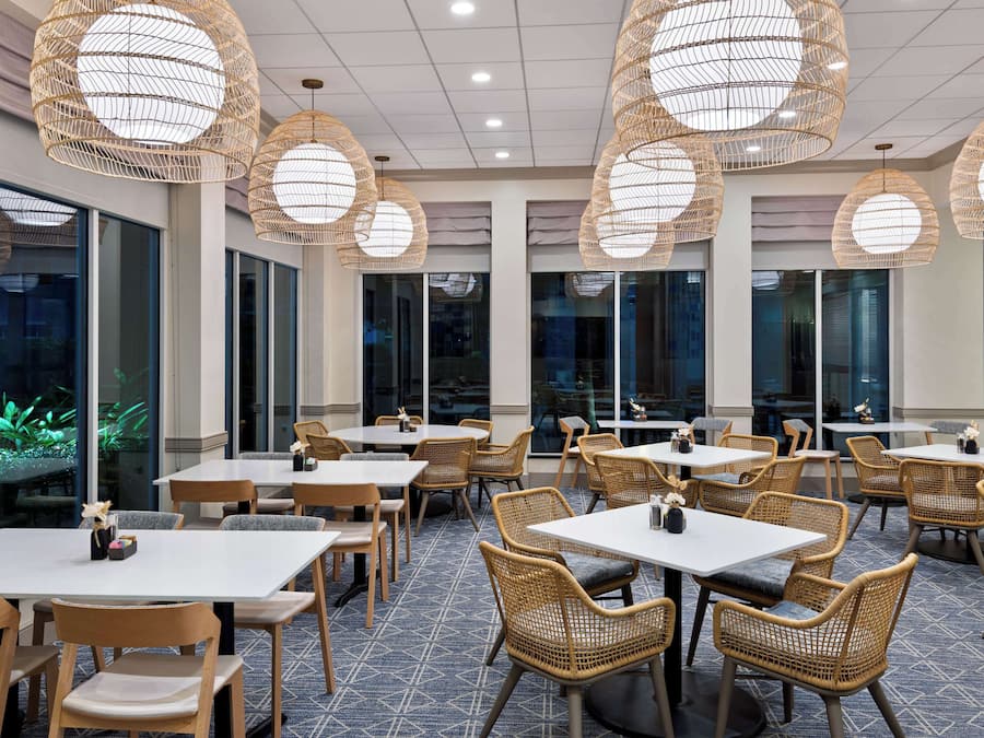 Se sirven desayunos, almuerzos y cenas