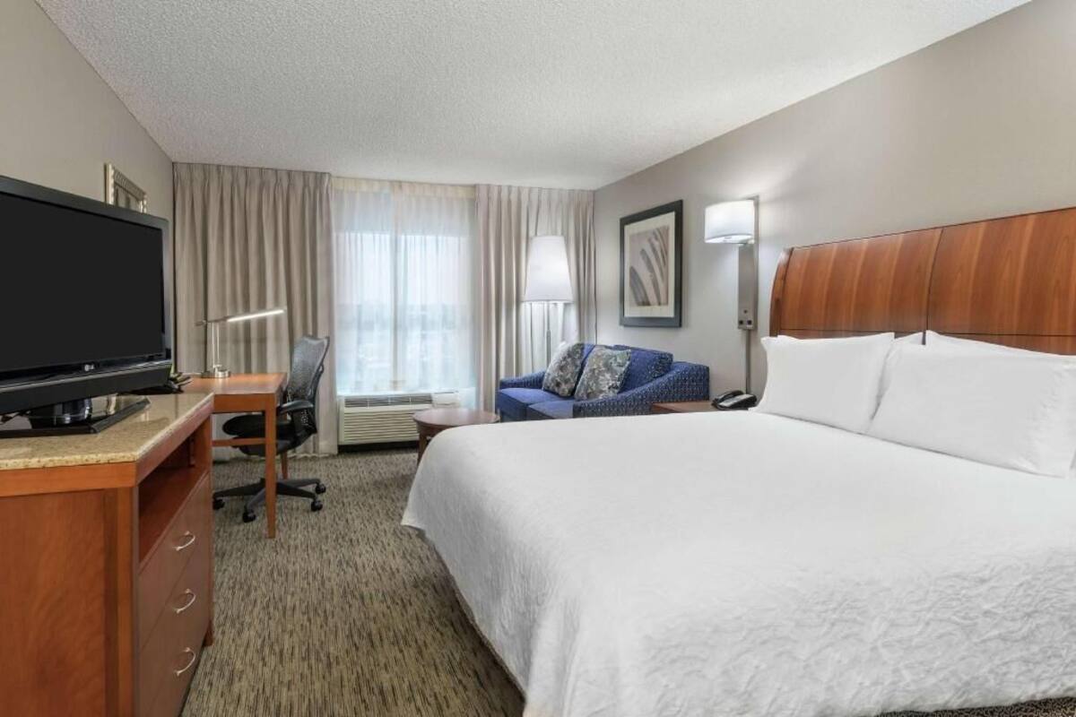 In-room safe, iron/ironing board, free cribs/infant beds, free WiFi