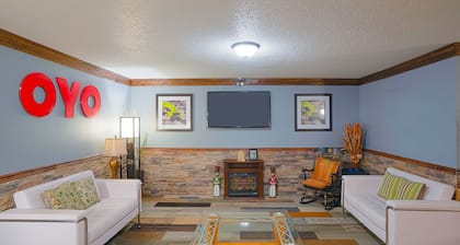 OYO Hotel Redwood Falls near Jackpot Casino