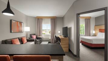 In-room safe, individually furnished, desk, laptop workspace