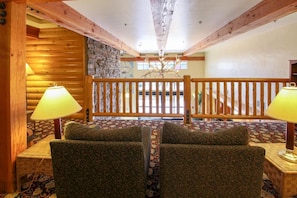 Lobby - Murphys Suites (Murphys)