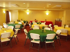 Meeting facility - Murphys Suites (Murphys)