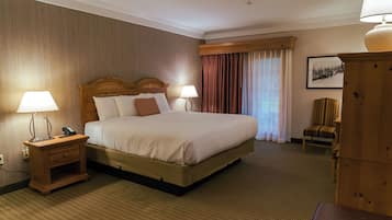 Standard Room, 1 King Bed, Refrigerator, Garden Area | Blackout drapes, iron/ironing board, free WiFi, bed sheets