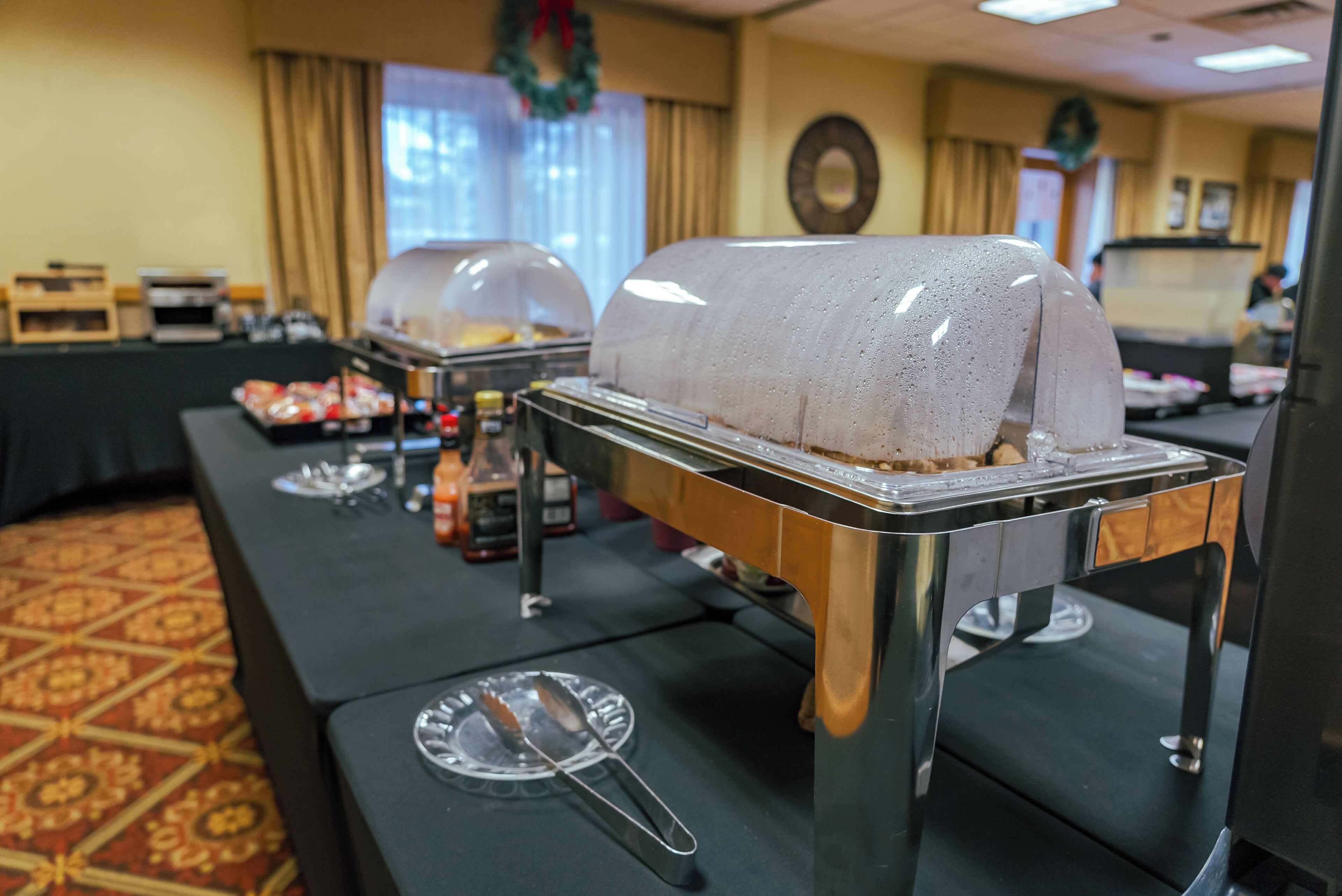 free daily continental breakfast