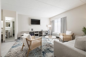 Escritorio y espacio para trabajar con laptop