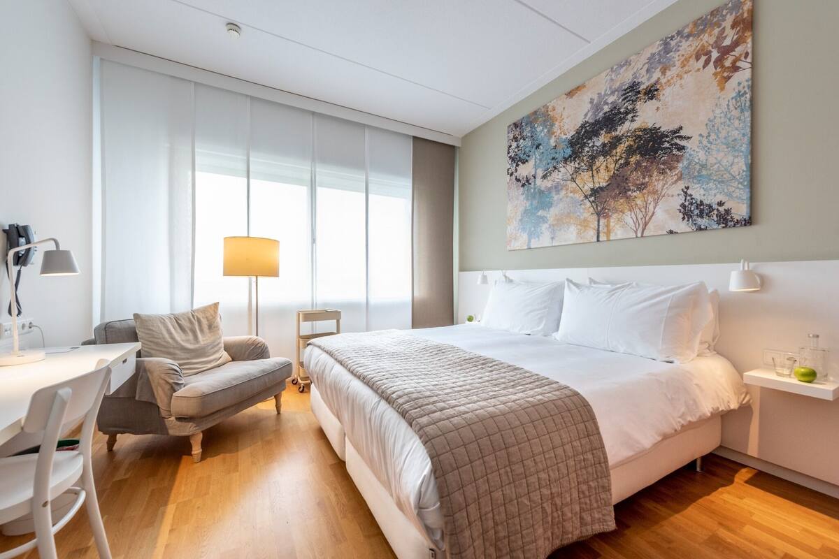In-room safe, desk, blackout curtains, soundproofing
