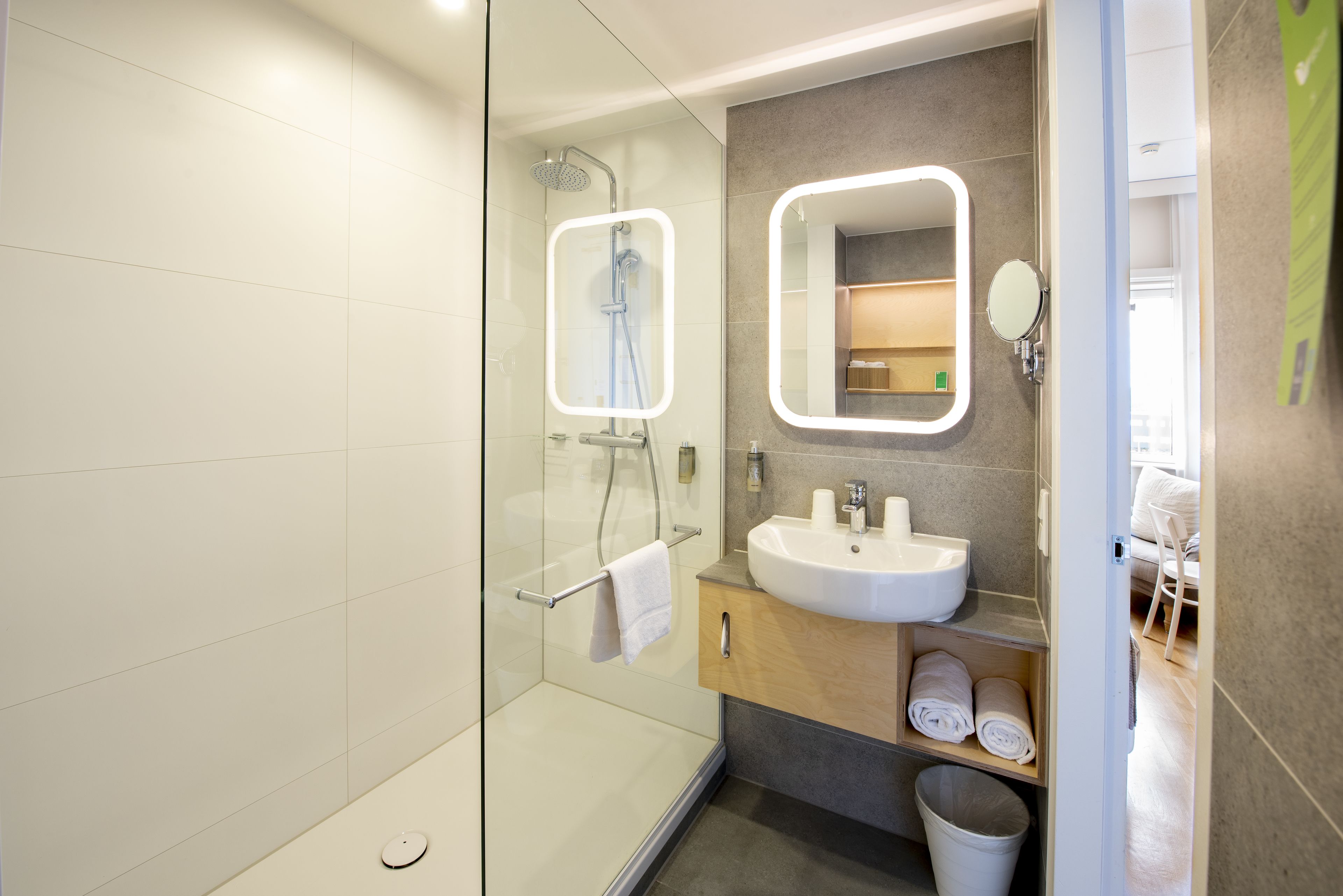 eco-friendly toiletries, hair dryer, towels