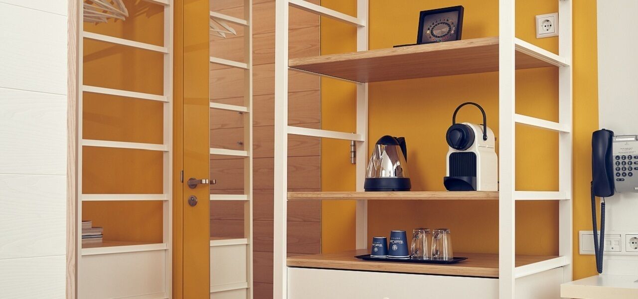 comfort room (plus) | in-room safe, desk, blackout curtains, soundproofing