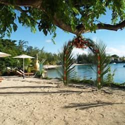 Playa privada, traslado desde/hacia la playa y ski acuático