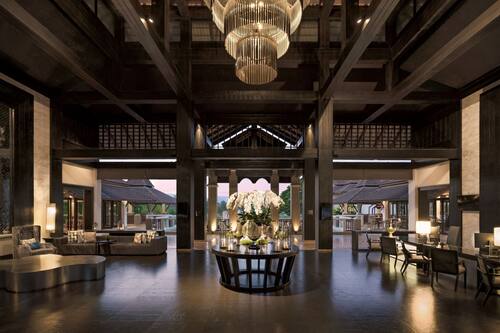 Lobby-Lounge