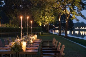 2 restaurants, breakfast, lunch, dinner served; Italian cuisine