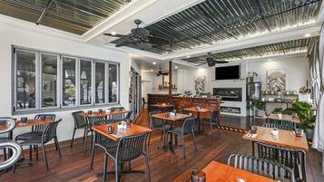 Buffet breakfast for a fee