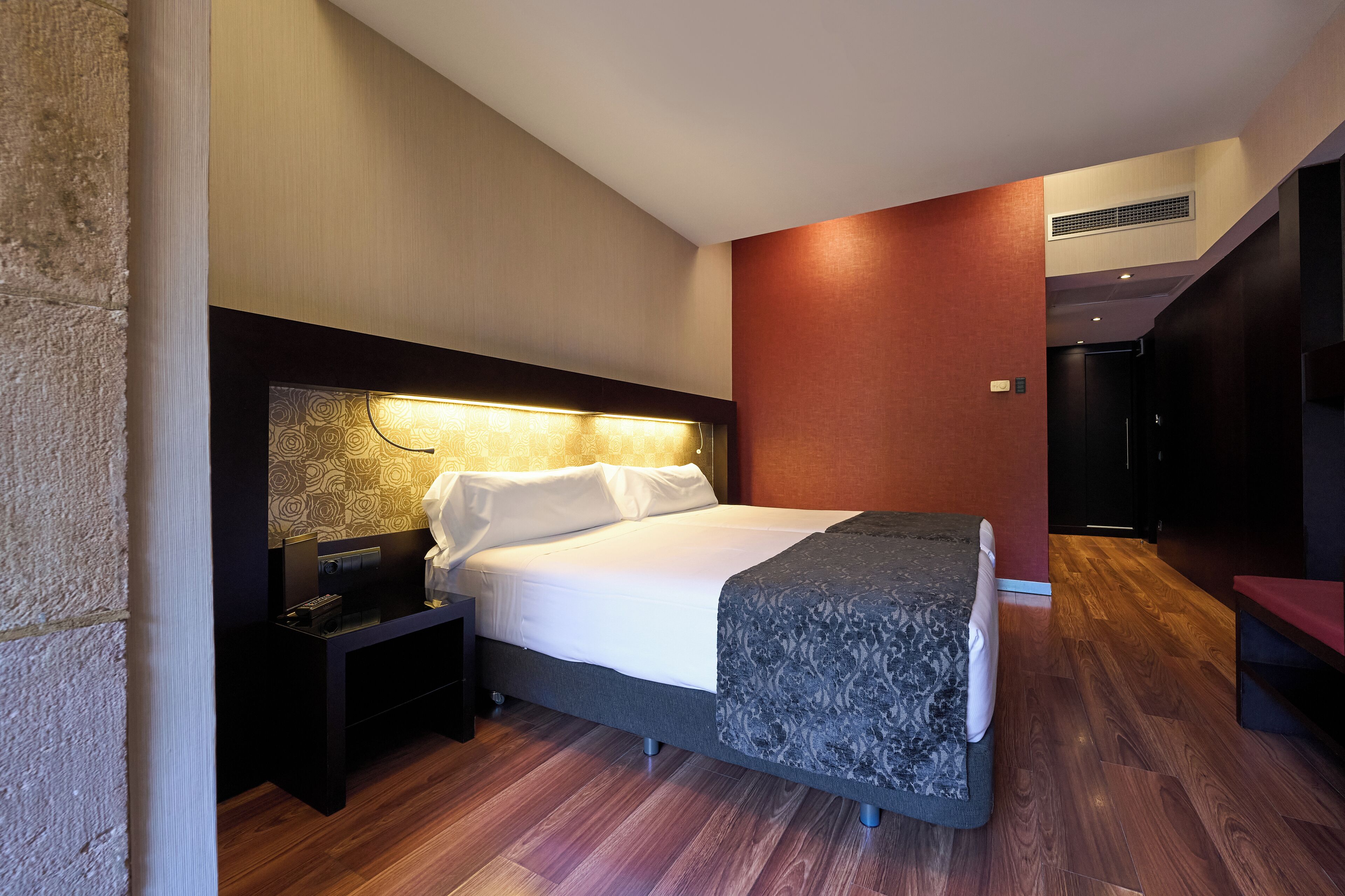 1 bedroom, minibar, in-room safe, individually decorated