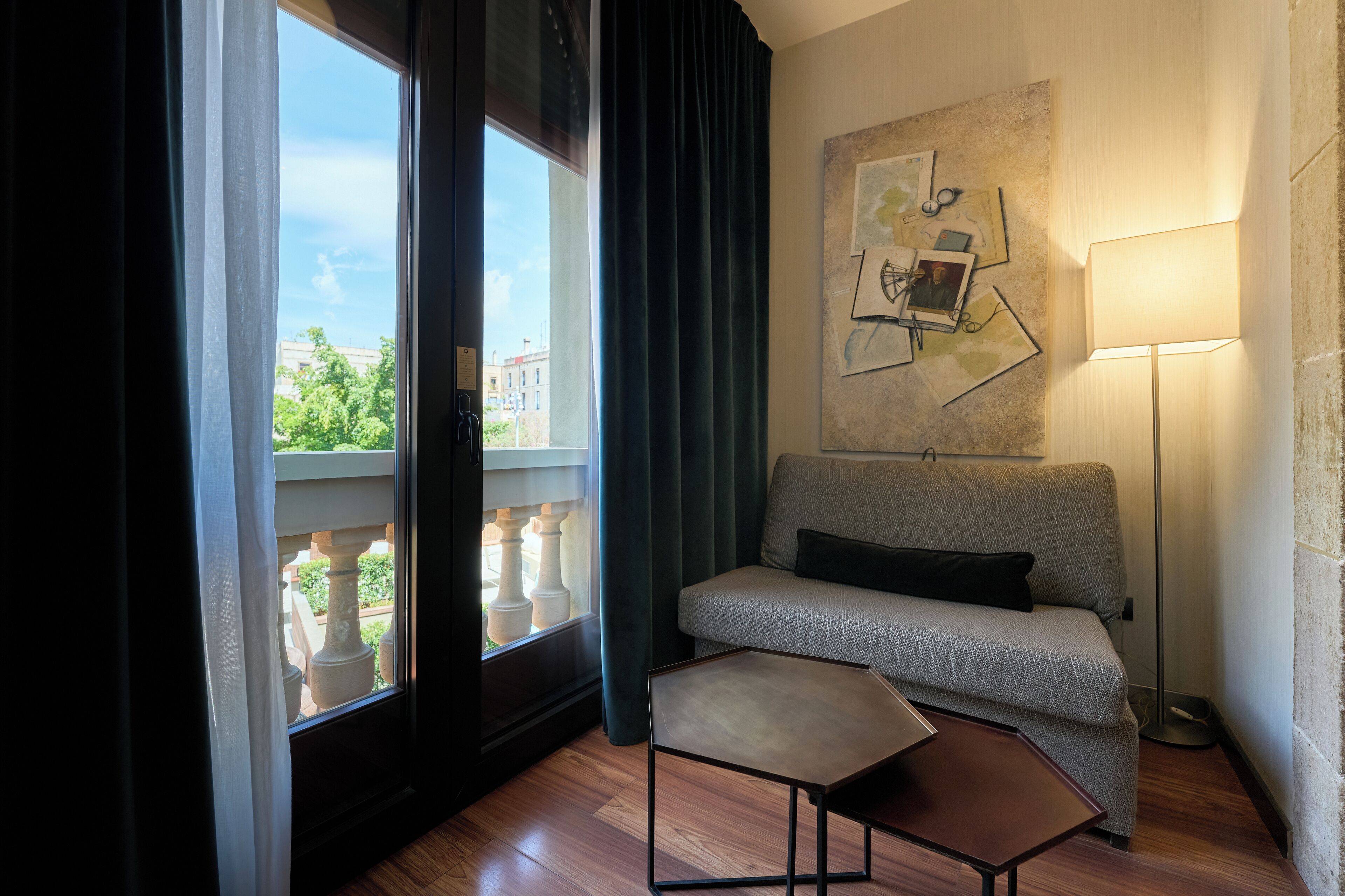 1 bedroom, minibar, in-room safe, individually decorated