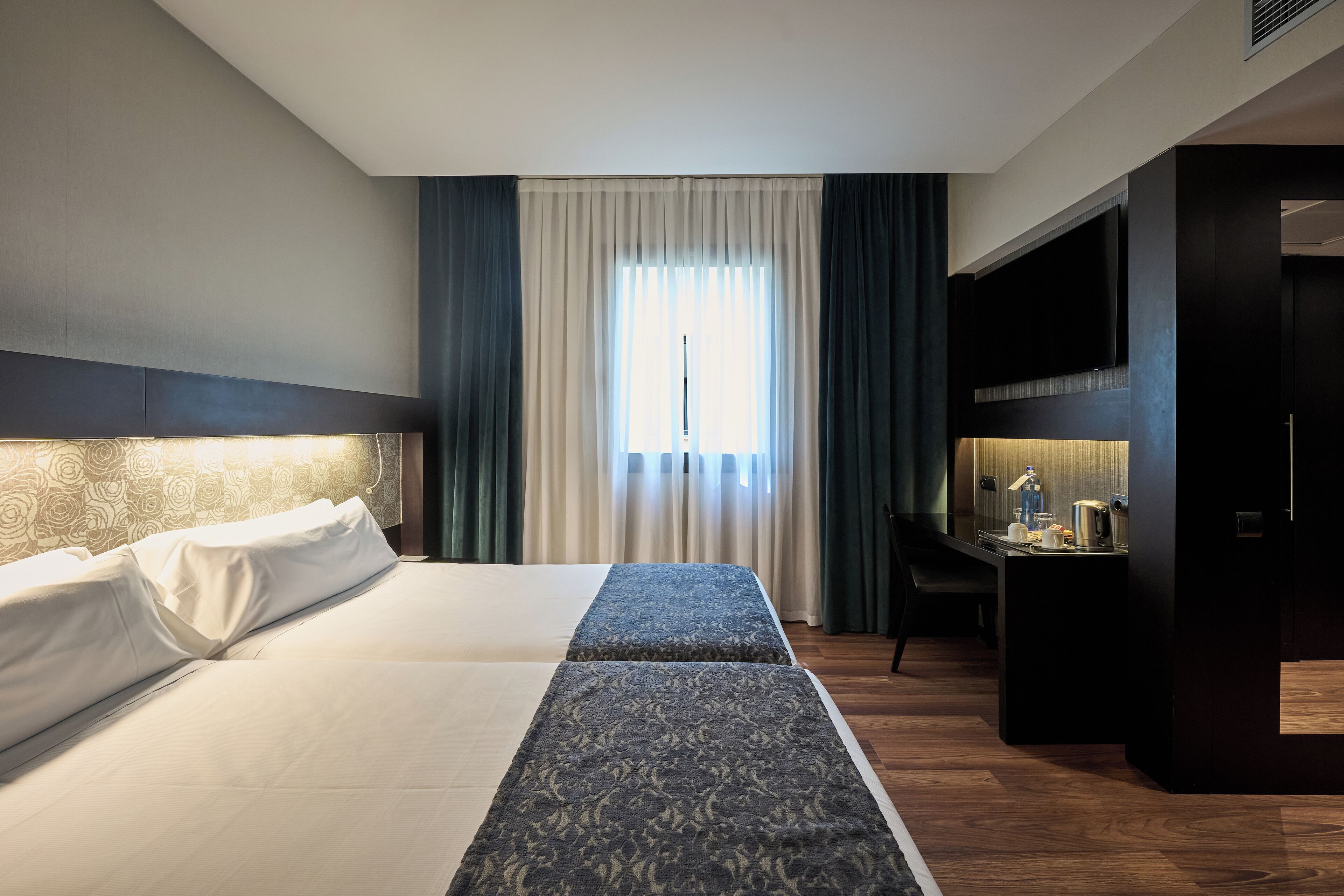 1 bedroom, minibar, in-room safe, individually decorated