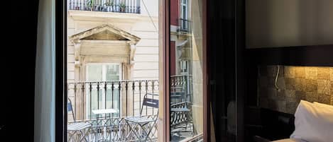 1 sovrum, minibar och värdeförvaringsskåp på rummet