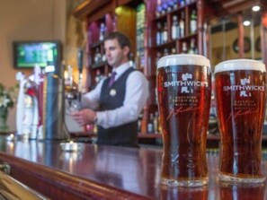 Bar (on property) - Kilkenny River Court Hotel (Kilkenny)