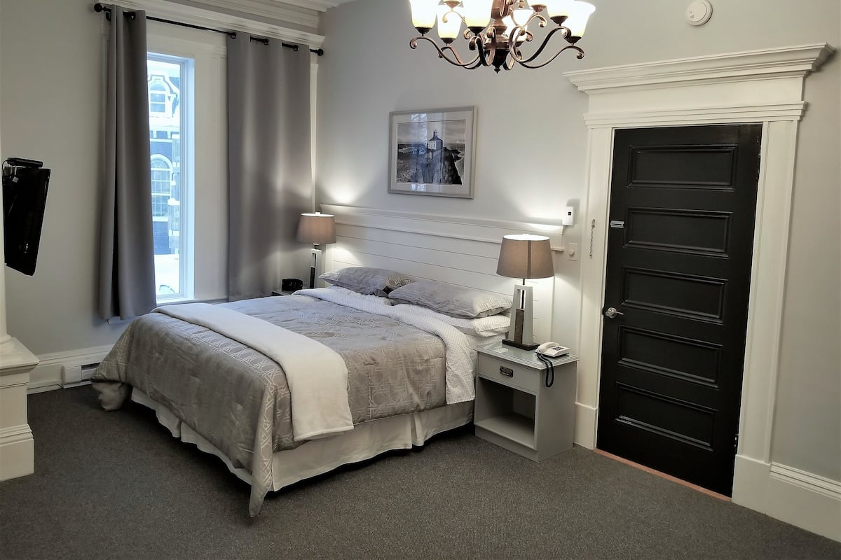 Superior Room, 1 King Bed