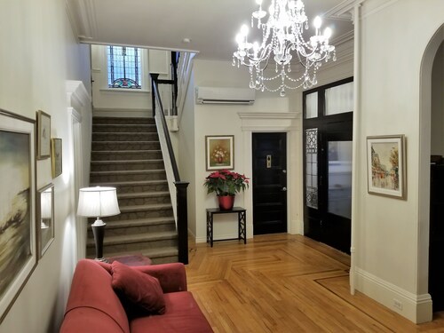 Cabot Boutique Hotel