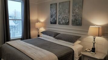 Deluxe Room | Premium bedding, individually decorated, individually furnished, desk